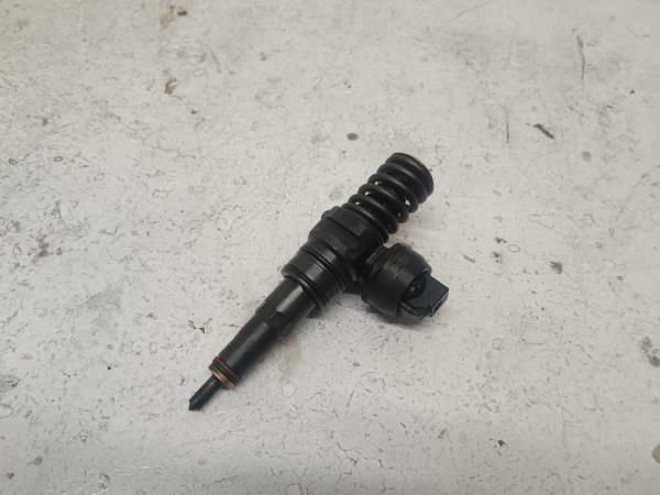 INJECTEUR VW T5 2.5TDI AXD/ BNZ - Vue 1